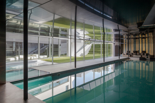 现代室内游泳池设计图