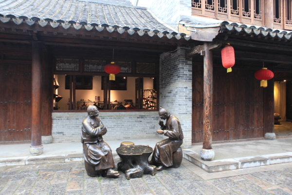 古城下棋雕像圖片