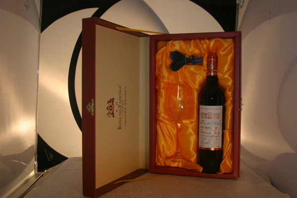 葡萄酒包装盒图片
