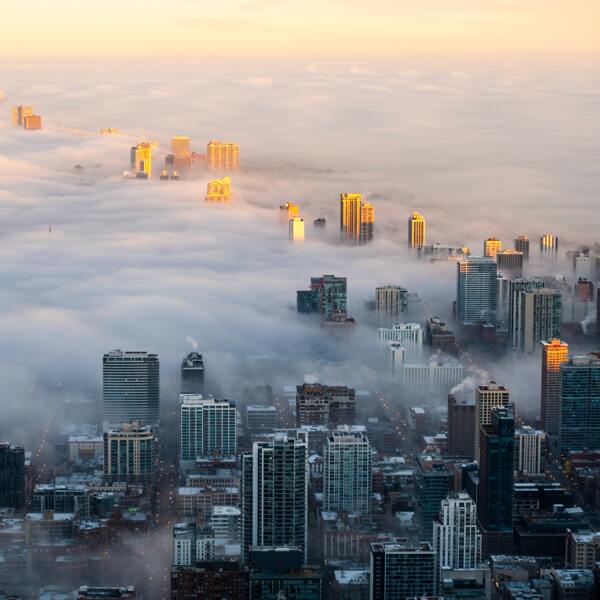 城市云层大楼建筑天空背景素材