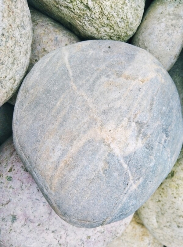 圆形石头鹅卵石石头石块