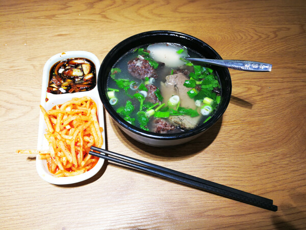 朝鲜族米肠汤