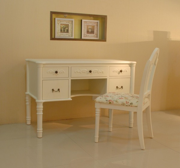 白色欧式桌椅