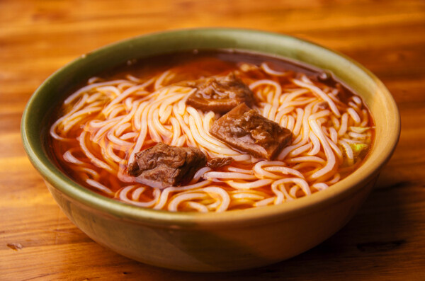牛肉米線(xiàn)