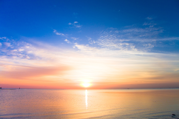 海天一线夕阳美景