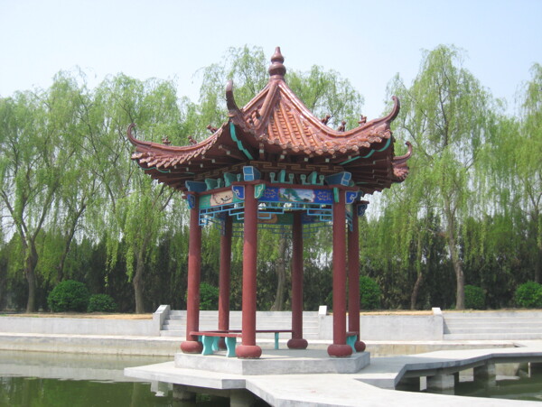 浮來青生態(tài)園涼亭圖片