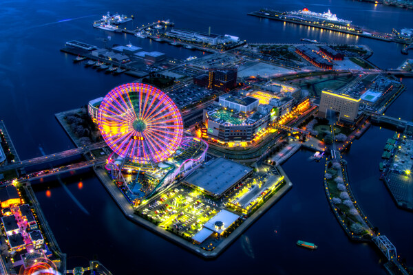 日本横滨港夜景俯瞰图片
