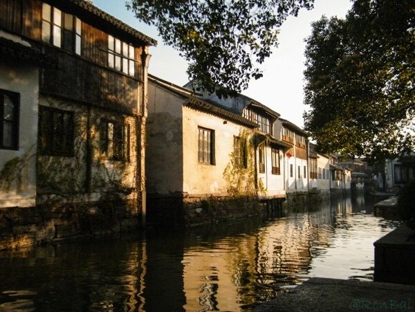 初陽(yáng)周莊