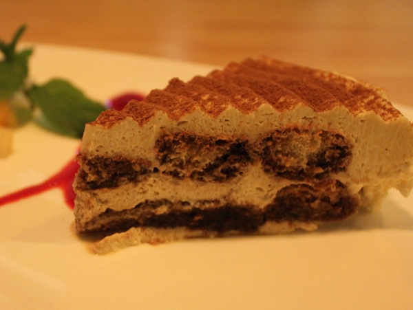 甜點(diǎn)提拉米蘇