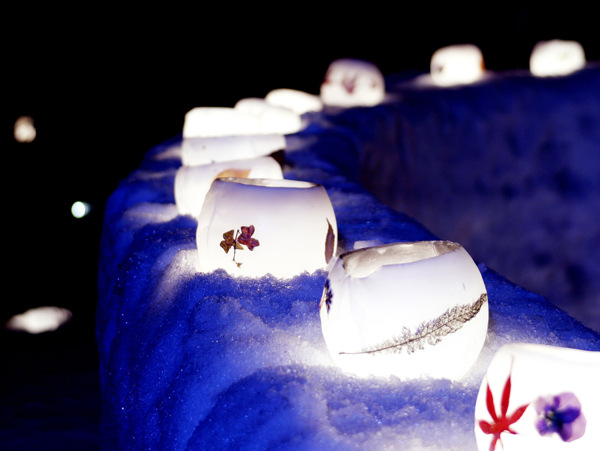 唯美雪中的燈