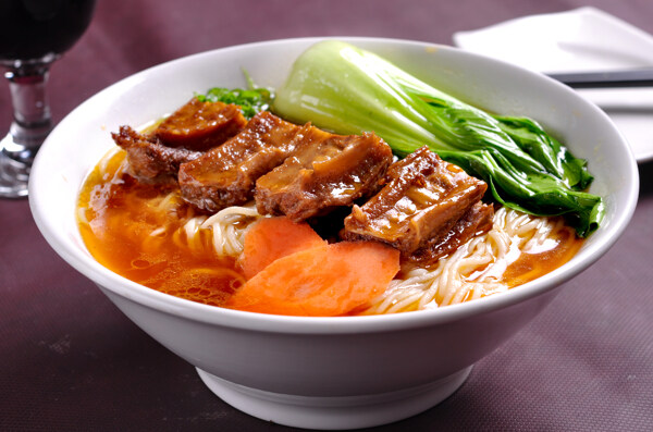 私房紅燒牛肉面圖片
