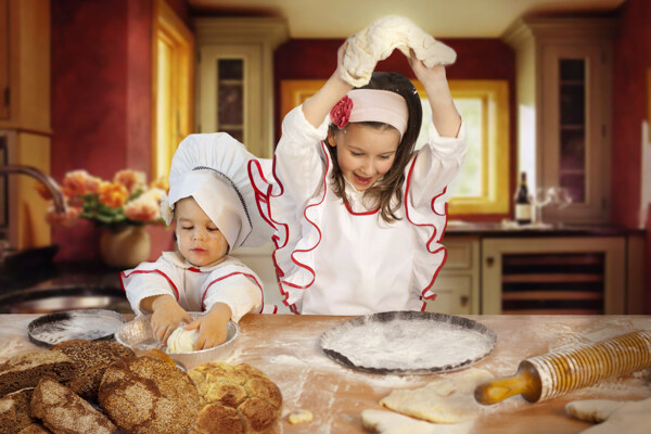 做面包的小女孩图片