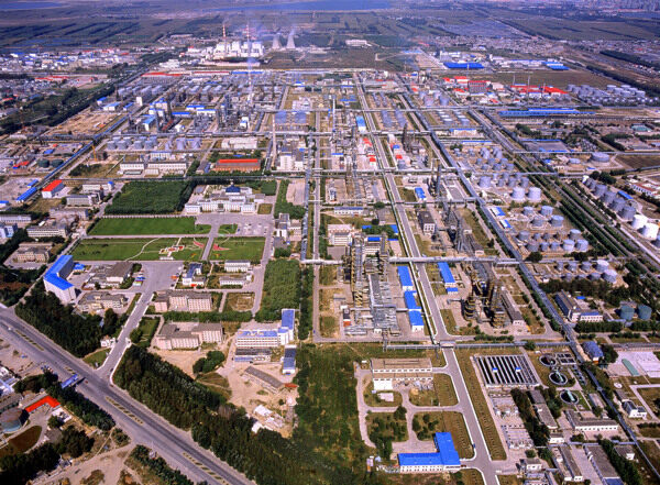 大庆炼化厂区鸟瞰图图片