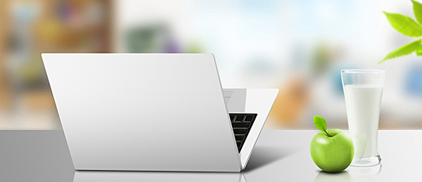 笔记本电脑青苹果牛奶杯办公图片
