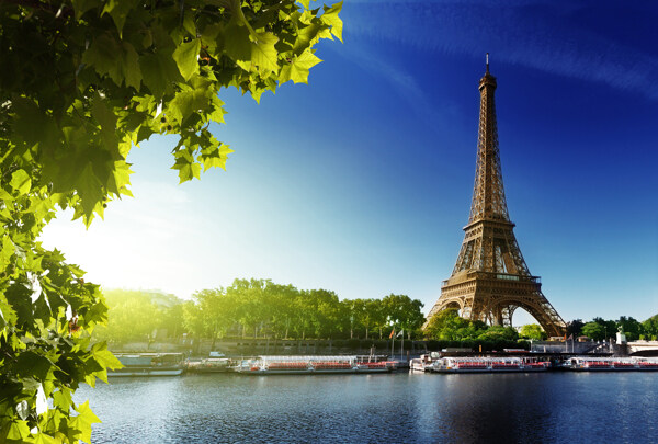 巴黎埃菲尔铁塔唯美图片壁纸