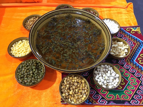 迎賓油茶湯