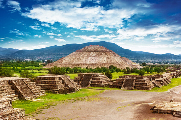 墨西哥金字塔风景图片