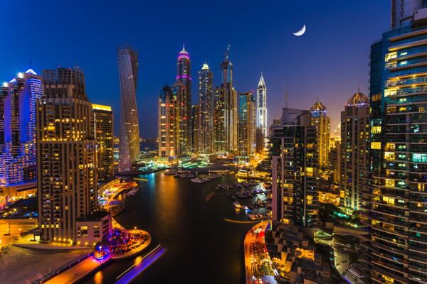 迪拜都市夜景图片