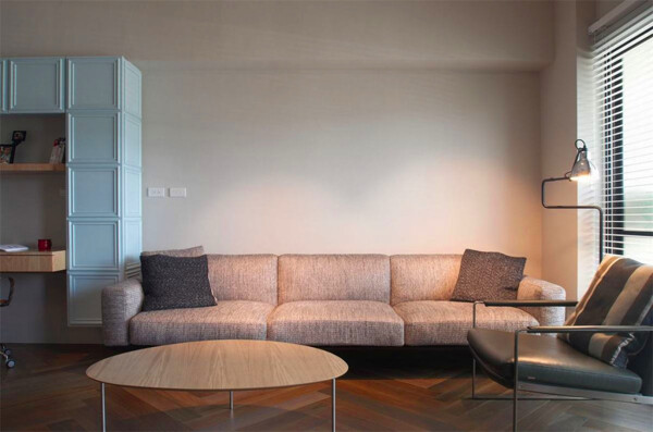 暖色沙发客厅圆桌效果图