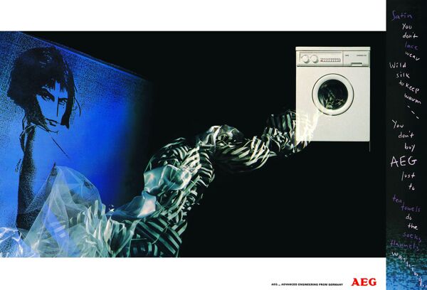 电子电器平面广告设计0016