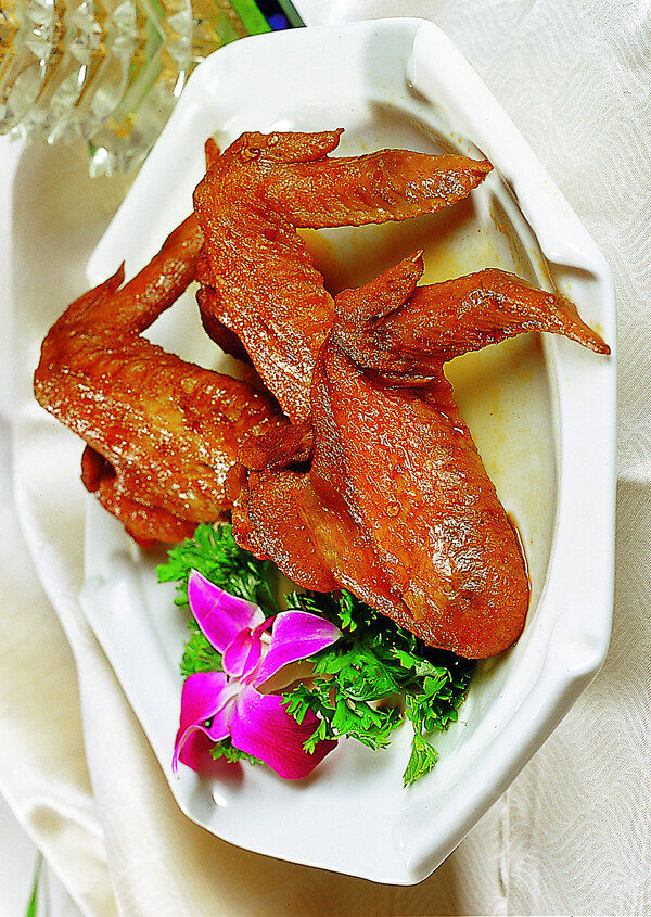 豫菜鹵味風(fēng)翅圖片