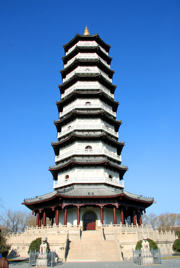致遠(yuǎn)塔圖片