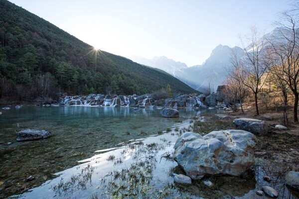 云南藍(lán)月谷風(fēng)景