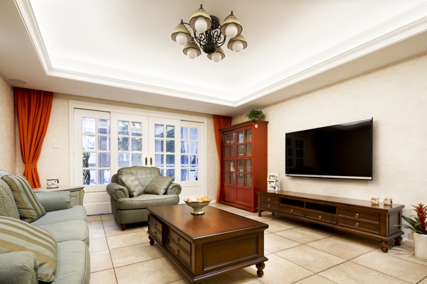 现代时尚客厅褐色长电视柜室内装修效果图