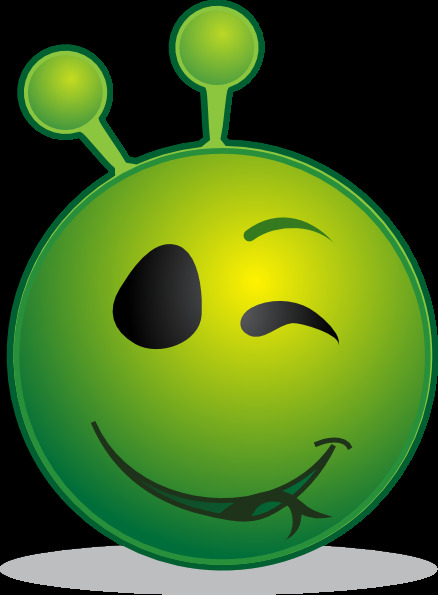 微笑的绿色外星人眨眼剪贴画
