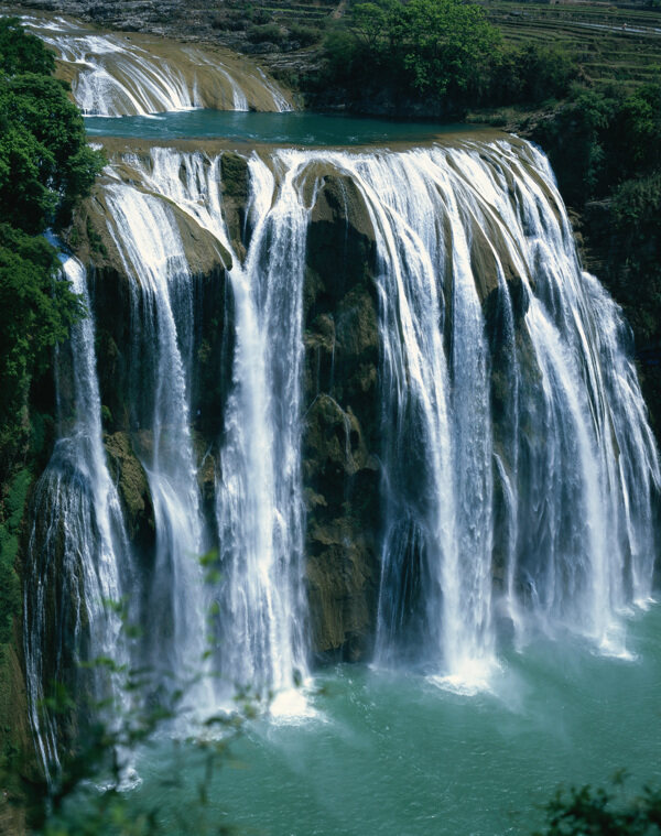 瀑布山水风景