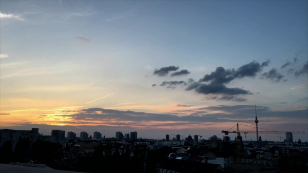 夕阳下的风景视频