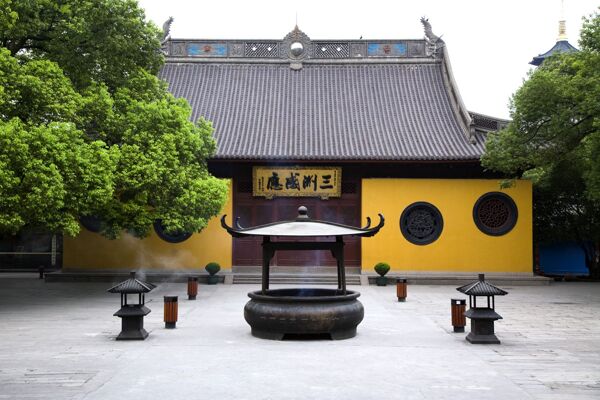 杭州西湖灵隐寺图片