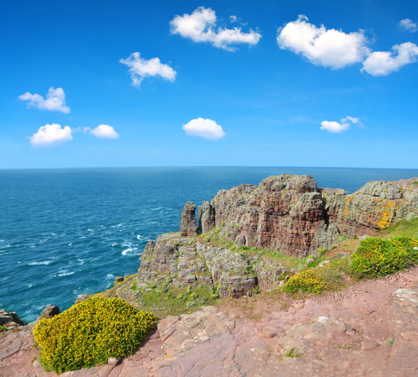 美丽的海岸风景图片