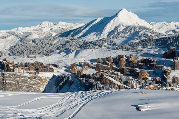 雪山顶部景色