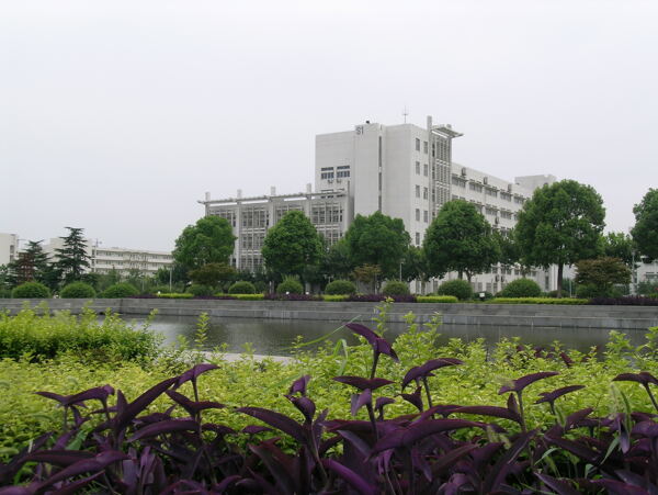 南京师范大学