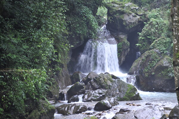 峨眉山风光图片