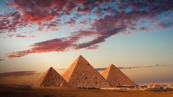 金字塔天空云彩沙漠风景