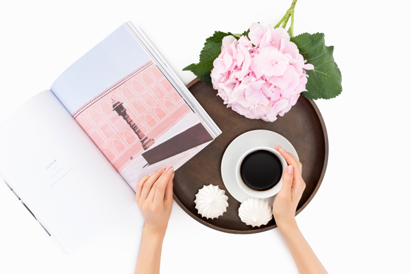 绣球花和咖啡