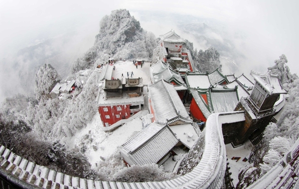 武当雪景图片