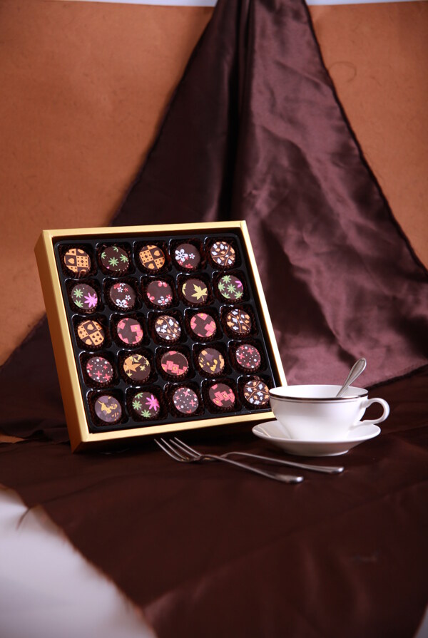 印花巧克力盒子图片