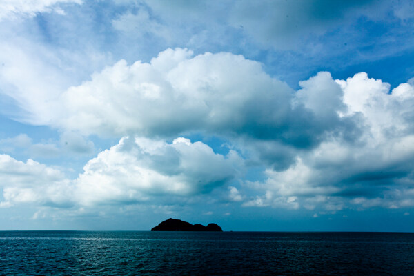 小岛风景图片