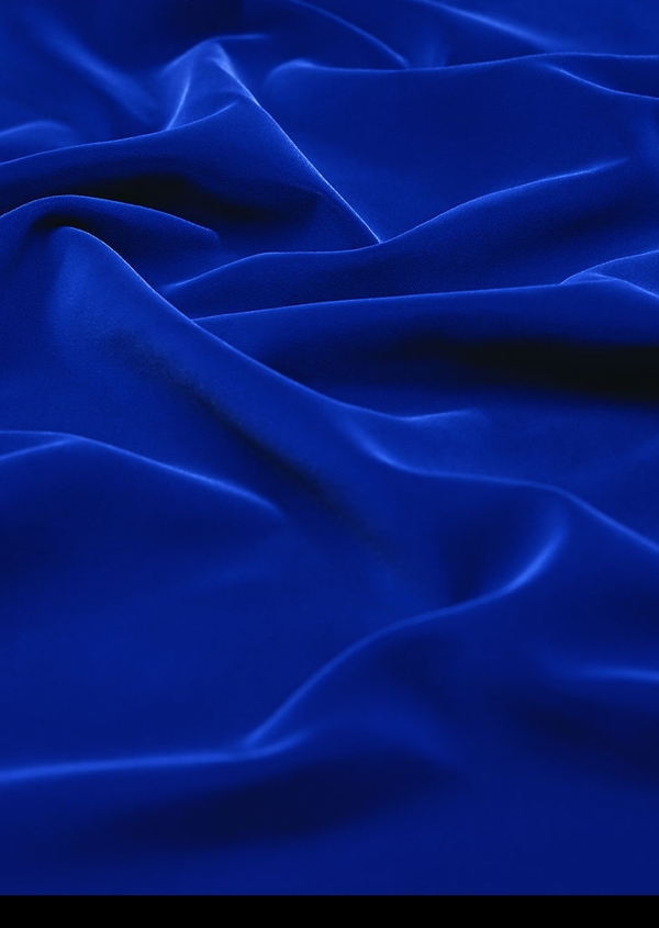 深蓝色丝绸背景图片