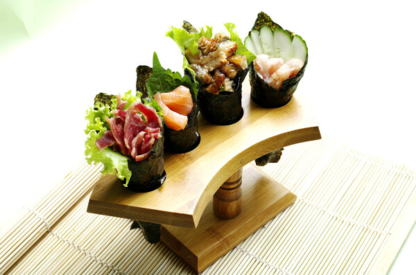 手卷寿司图片