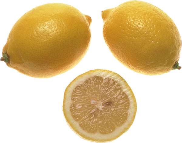 两个柠檬和一个切开的柠檬图片