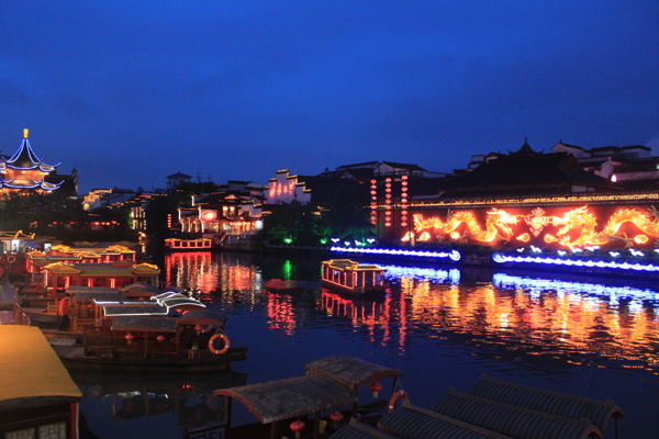 秦淮河夜景图片