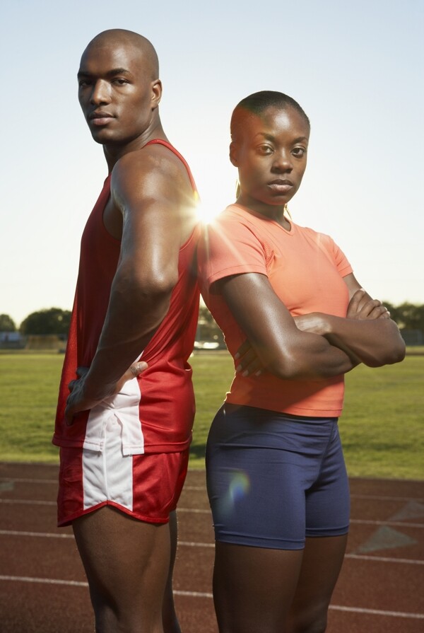黑人长跑运动员图片