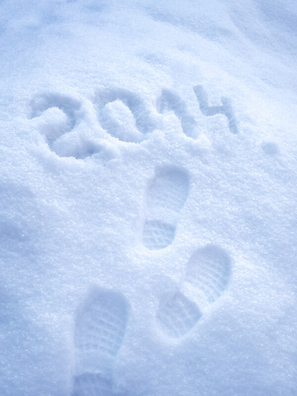 雪地上的脚印2014图片