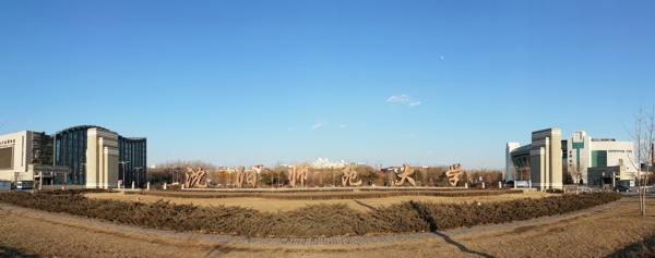 沈阳师范大学大门全景图片