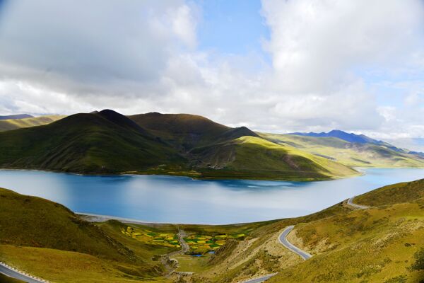 羊卓雍湖风景