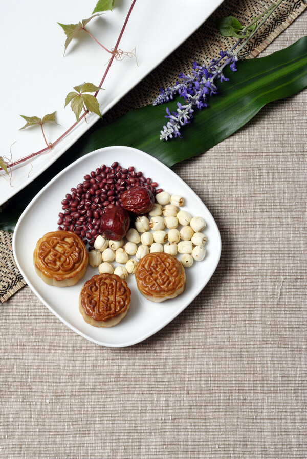 中秋节月饼图片